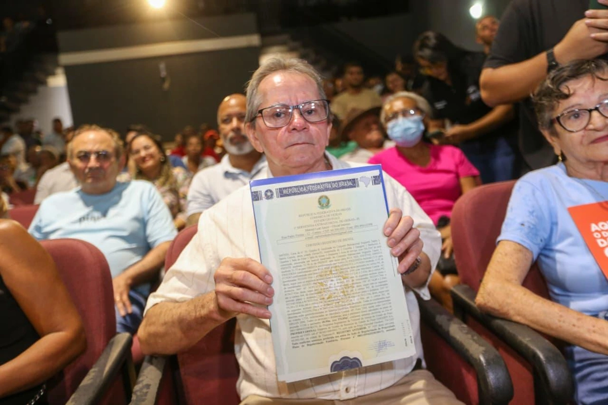 Entrega de títulos em Oeiras
