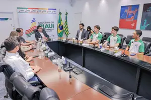 Estudantes ITA e IME com apoio da SEDUC (Foto: Gabriel Paulino)