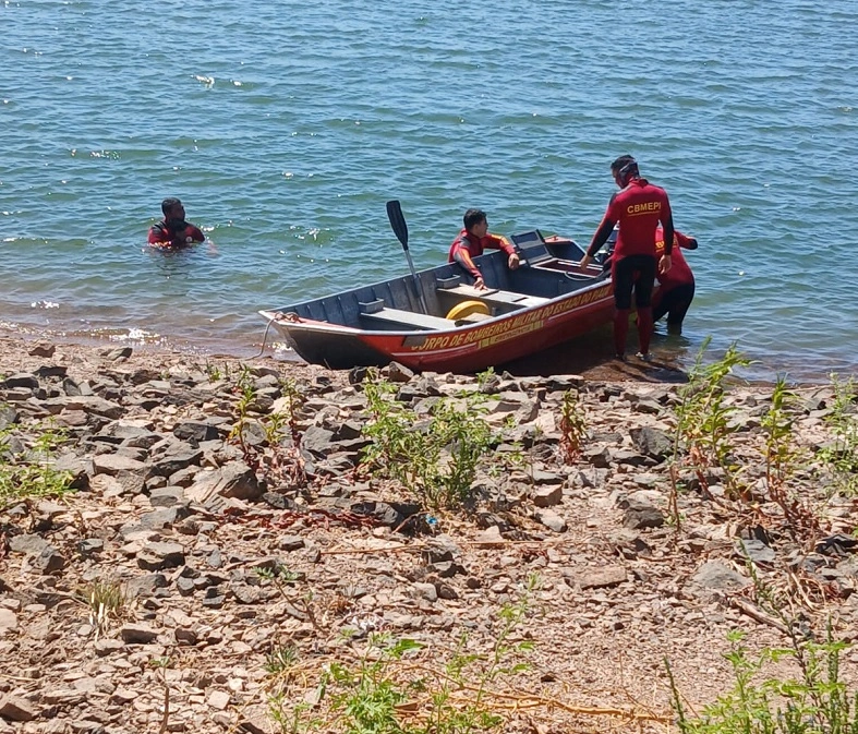 Mergulhadores do Corpo de Bombeiros do Piauí
