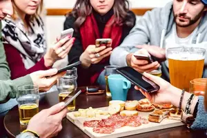 Mudanças no estilo de vida e ambiente explicam aumento de 79% nos casos entre jovens adultos (Foto: Terra)