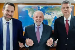 Presidente Lula publica foto ao lado do deputado federal Guilherme Boulos e do ex-deputado Márcio Macêdo (Foto: Reprodução | Ricardo Stuckert/PR)