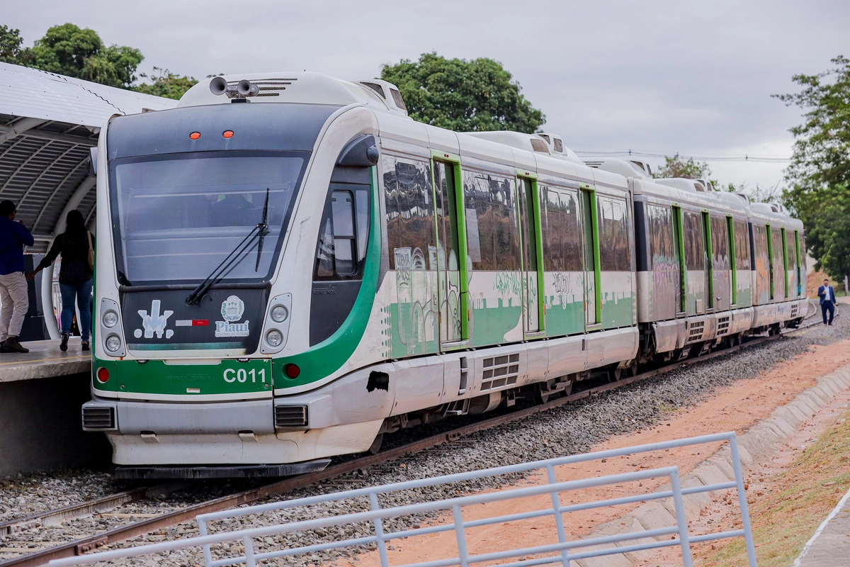 Trecho entre Renascença e Itararé é interditado para obras de modernização do metrô de Teresina