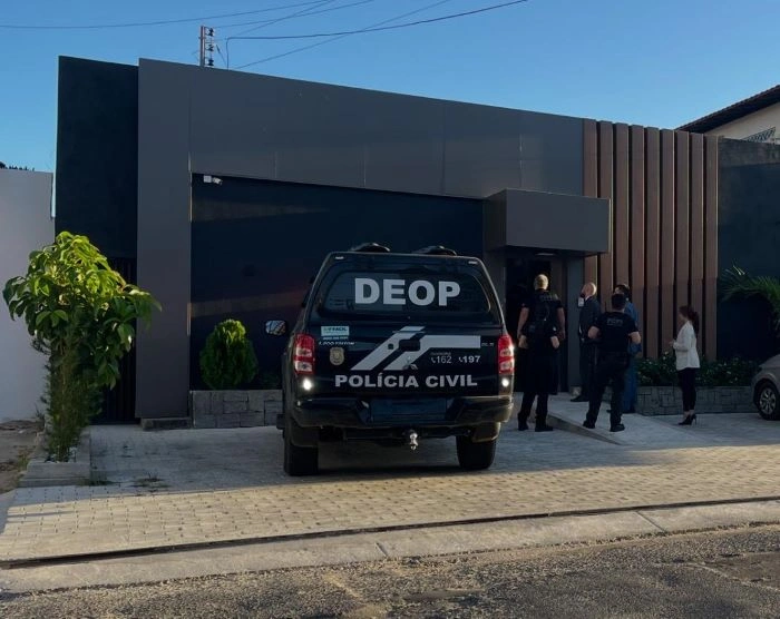 Viatura da DEOP