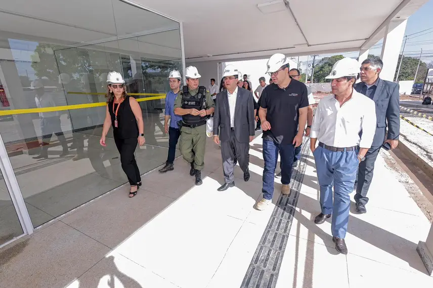 Visita ao BEPI e Batalhão de Choque estão em fase final de construção no Parque de Exposições Dirceu Arcoverde Visita ao BEPI e Batalhão de Choque estão em fase final de construção no Parque de Exposições Dirceu Arcoverde