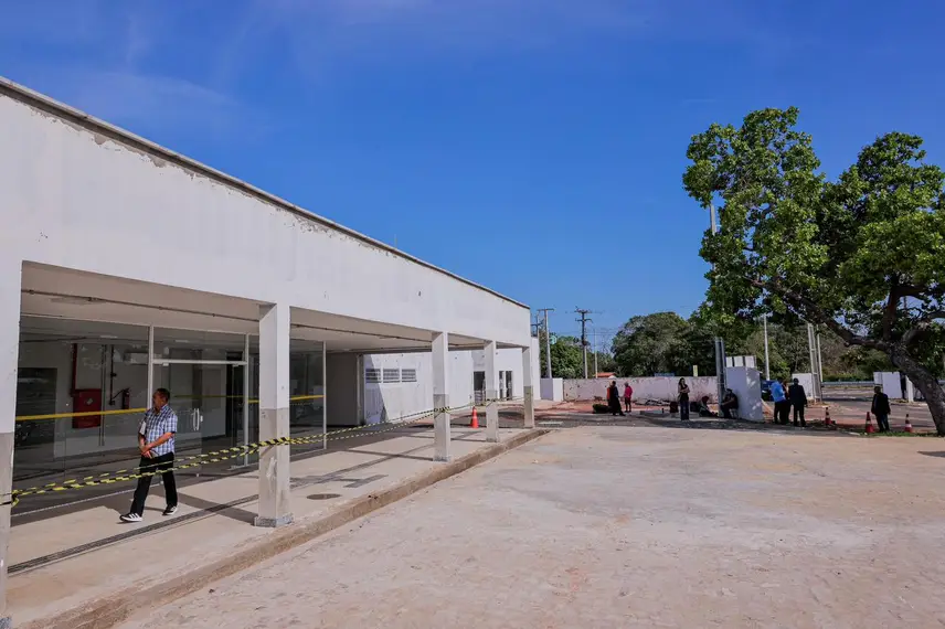 Visita ao BEPI e Batalhão de Choque estão em fase final de construção no Parque de Exposições Dirceu Arcoverde Visita ao BEPI e Batalhão de Choque estão em fase final de construção no Parque de Exposições Dirceu Arcoverde