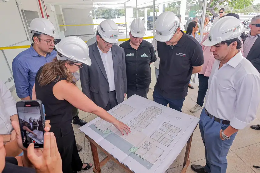 Visita ao BEPI e Batalhão de Choque estão em fase final de construção no Parque de Exposições Dirceu Arcoverde Visita ao BEPI e Batalhão de Choque estão em fase final de construção no Parque de Exposições Dirceu Arcoverde