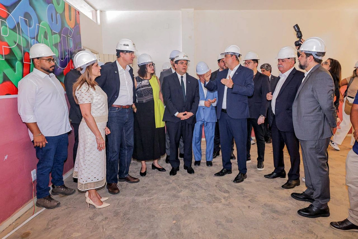 Antes da cerimônia, o governador e os ministros visitaram as futuras instalações do campus do Impa Tech Nordeste