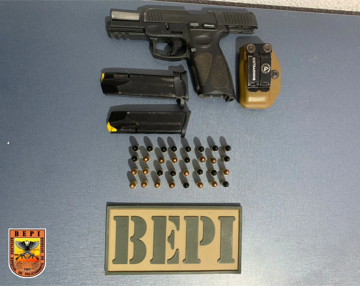 Arma de fogo de uso restrito