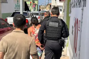 Casal é preso por envolvimento em duplo homicídio ligado a facções em Luís Correia (Foto: SSP-PI)