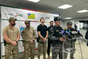 Coletiva de parte das autoridades envolvidas na Operação Need For Speed (Foto: Reprodução)