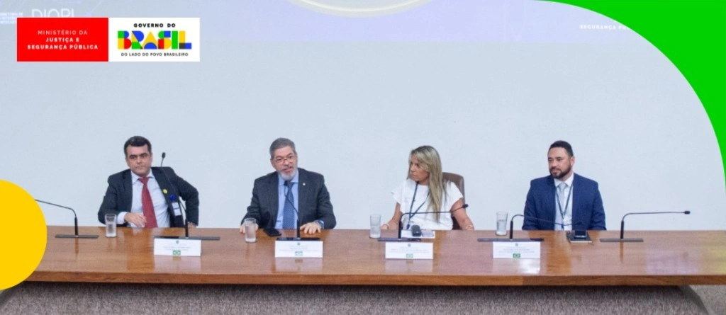 Curso promovido pelo MJSP para delegados e agentes