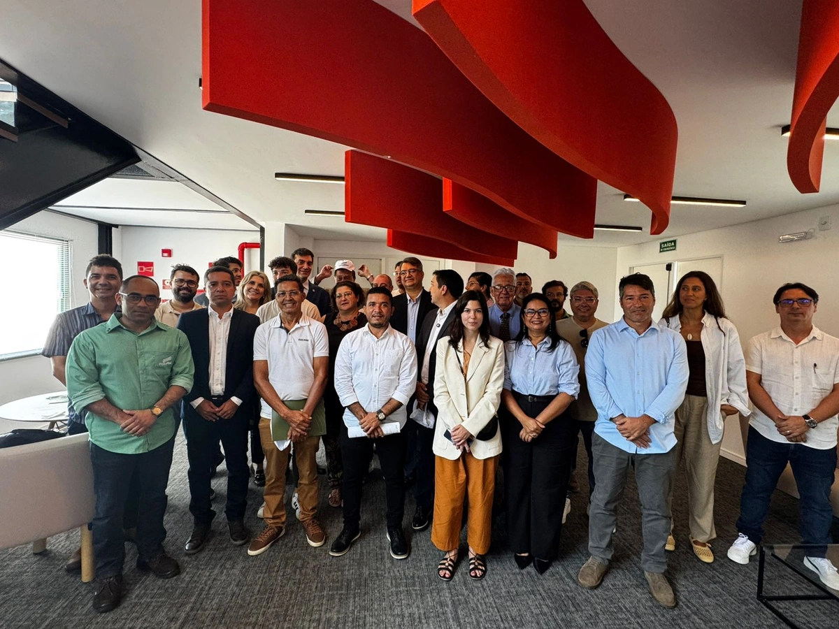 Empresários italianos e piauienses, pesquisadores, acadêmicos e superintendentes