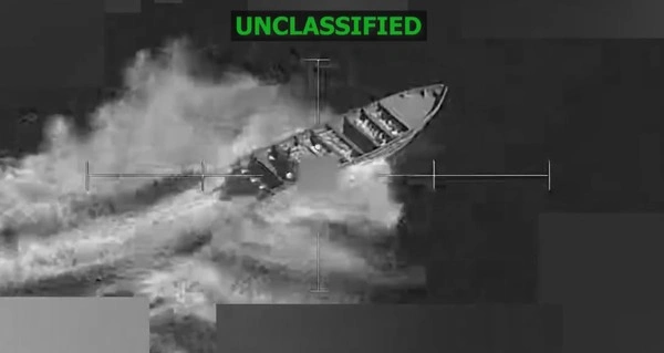 EUA realizam novo ataque contra embarcação no Pacífico