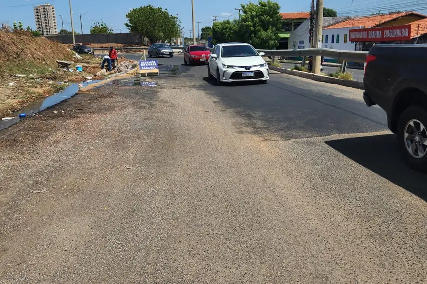 Manutenção no prolongamento da Avenida Barão de Castelo Branco