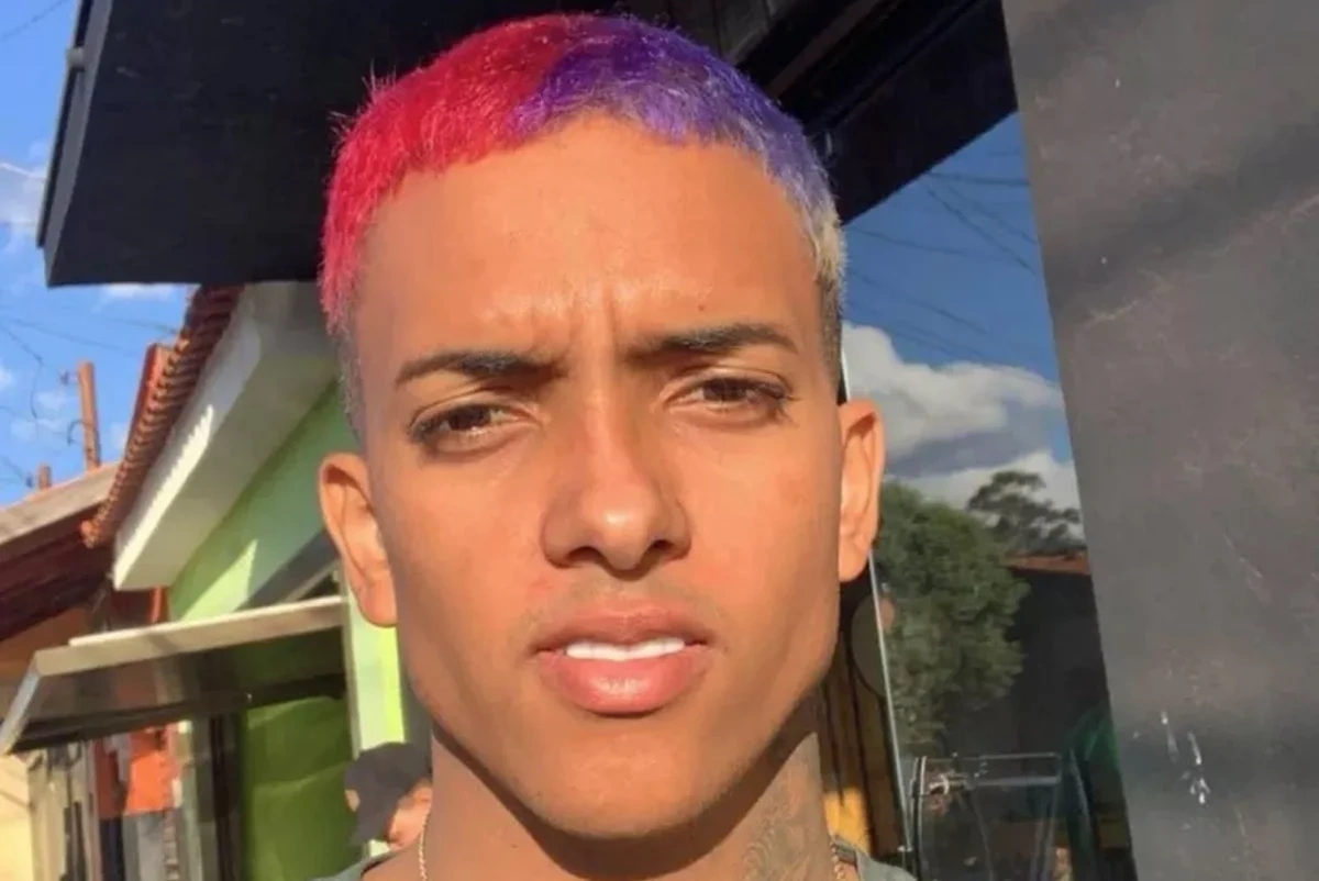 MC Brinquedo, cantor