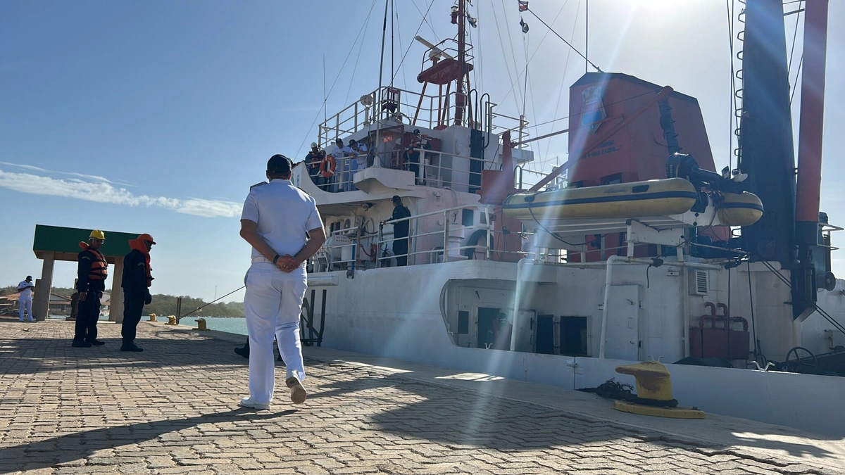 Navio hidrográfico da Marinha do Brasil