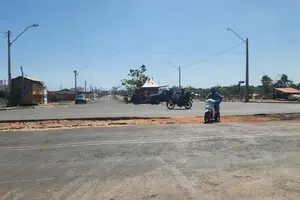 O cruzamento informal da Avenida Poty zona norte de Teresina (Foto: Revista40graus)