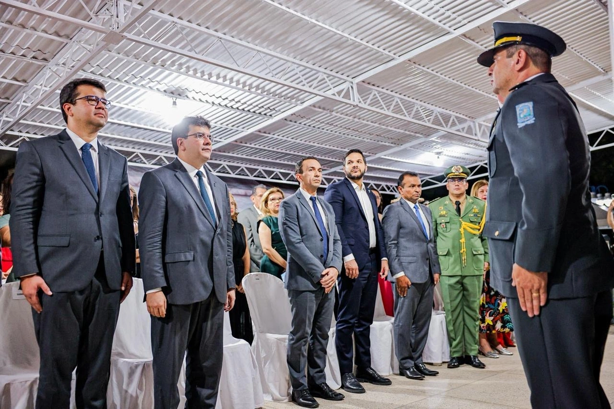 Rafael Fonteles promove 347 policiais e celebra marca histórica de mais de 4 mil promoções na PM em apenas três anos