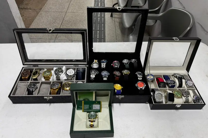 Relógios apreendidos na Operação Carbono Oculto (86)