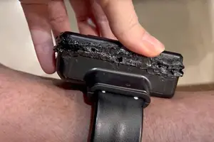 Tornozeleira eletrônica avariada pelo ex-presidente Jair Bolsonaro (Foto: Reprodução)