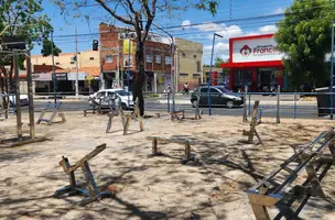 Academia abandonada na Avenida Principal do Dirceu em Teresina (Foto: Revista40graus)