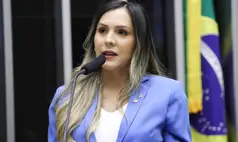 Professores que atendem alunos com deficiência poderão receber adicional salarial, propõe Projeto de Lei