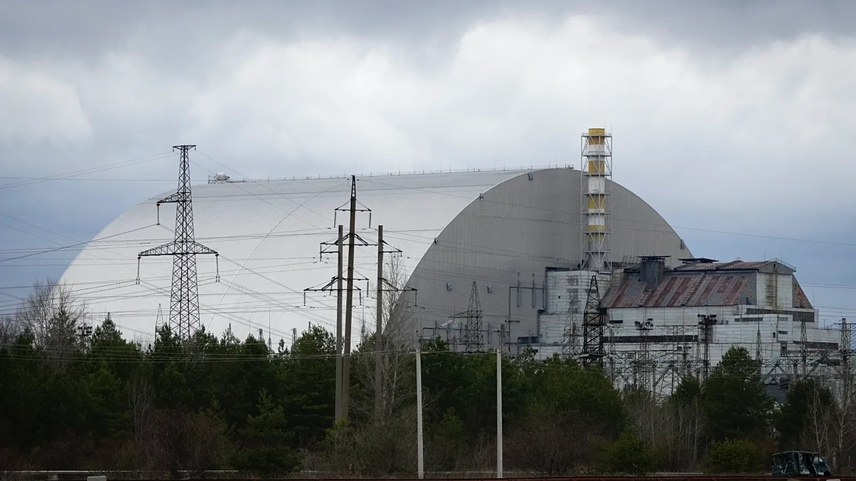 Escudo de Chernobyl perde capacidade de conter radiação após ataque, alerta agência da ONU
