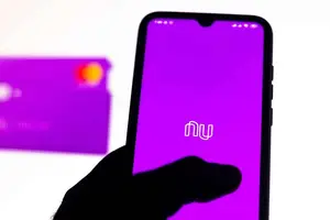 Instabilidade no app do Nubank gera reclamações após saldo desaparecer de contas (Foto: Terra Brasil Noticias)