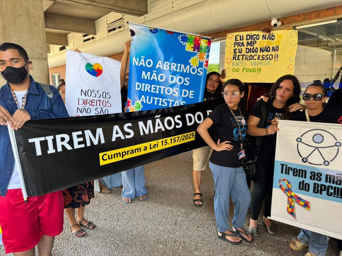 Mães atípicas protestam na Alepi contra cortes no BPC e cobram apoio ao PL que impede suspensões abusivas