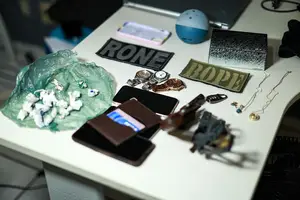 Mulher suspeita de participação no sequestro do ex-secretário da PMT é presa (Foto: Reprodução)