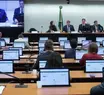 CCJ do Senado aprova PEC que reduz jornada semanal para 36 horas e garante dois dias de descanso remunerado