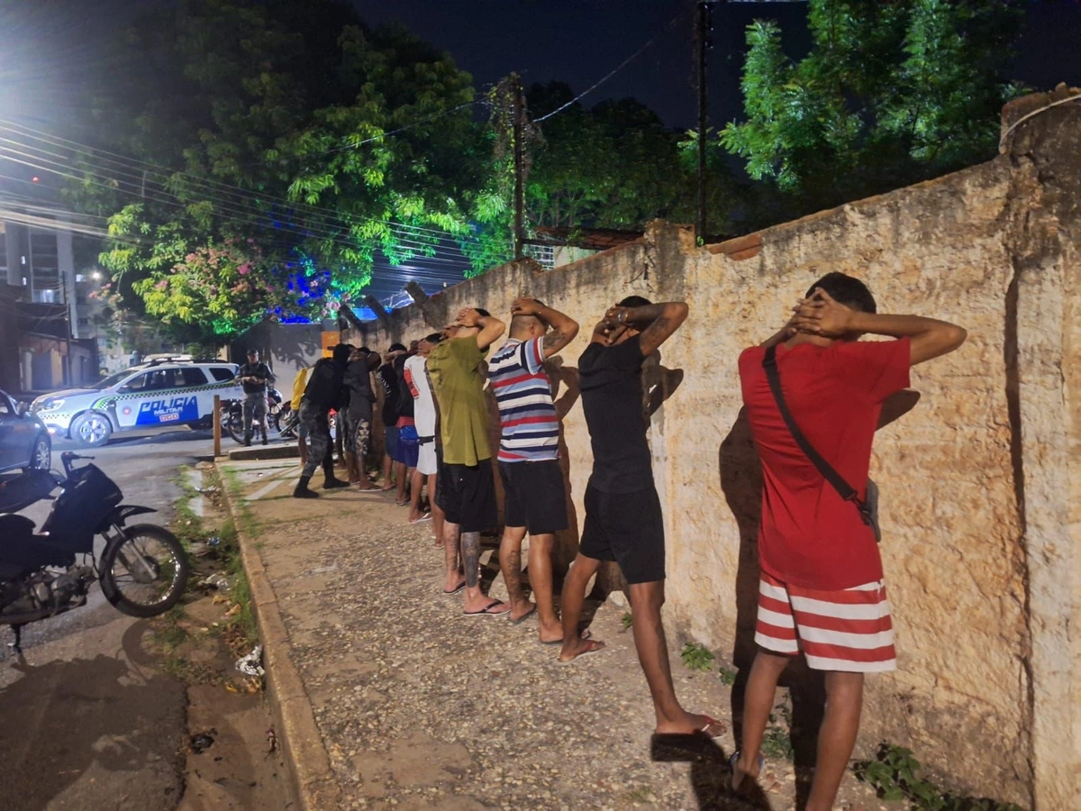 Revista e checagem de antecedentes