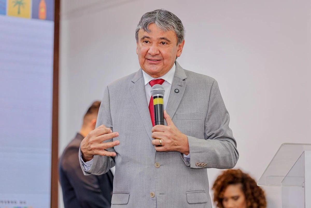 Wellington Dias participa do Forum Norte Nordeste da construção civil.jpeg