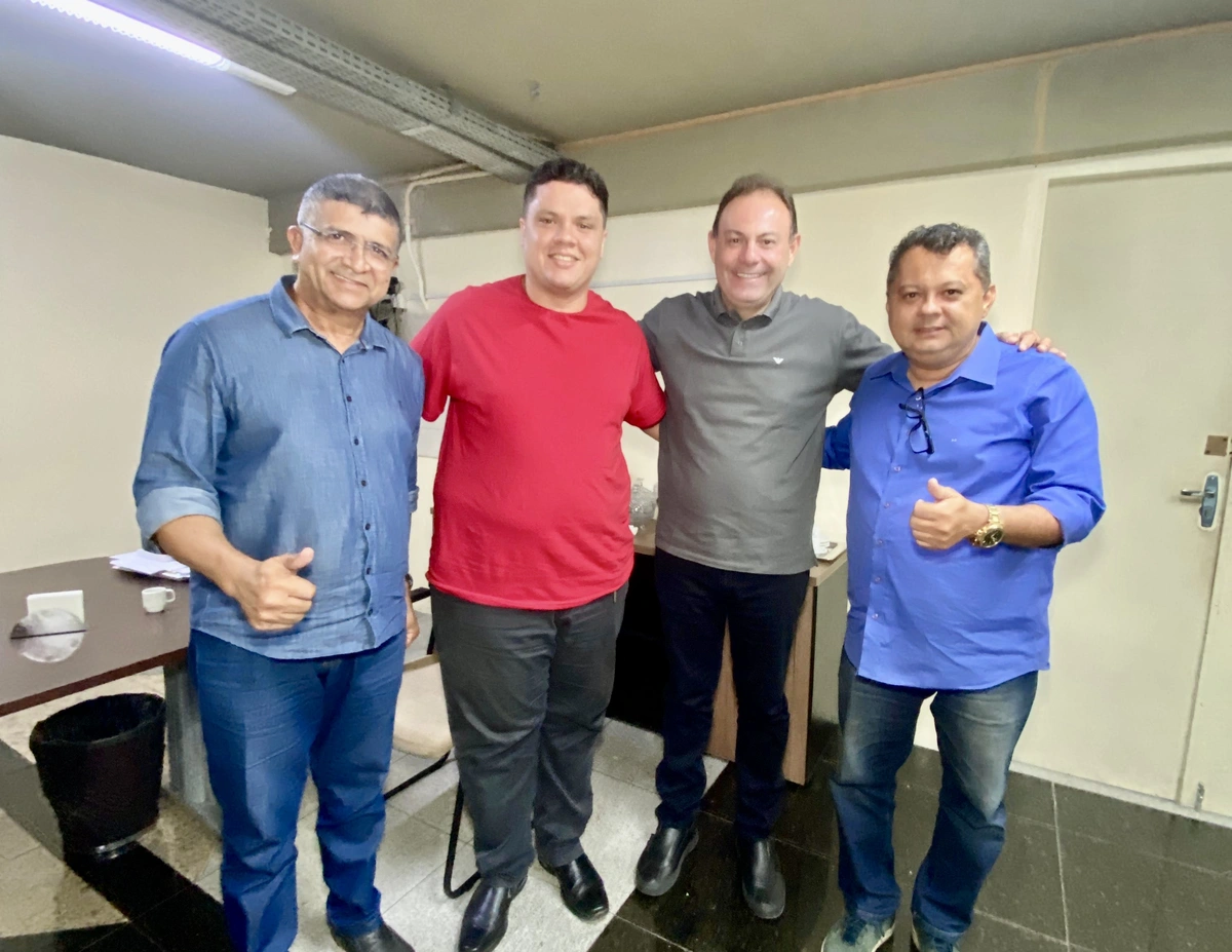 Suplentes do PSB de Teresina são recebidos por Jeová Alencar