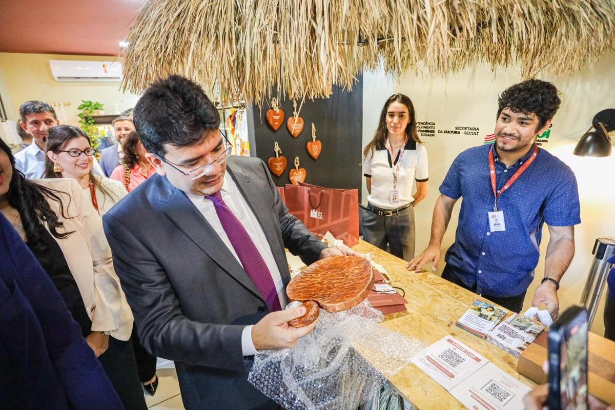 Governador inaugura Casa do Artesão para fomentar artesanato do Piauí