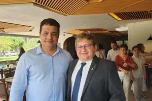 Gustavo Henrique Presidente Esradual do Democracia Cristã no Piauí e o Ex-deputado Estadual Valério Carvalho (Foto: Revista40graus)
