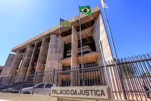 SUSPENSÃO ATIVIDADES PRESENCIAIS NO ANEXO DO PRÉDIO HISTÓRICO DO TJ (Foto: TJPI)