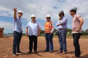 Visita técnica da obra do Frigorifico Piauhy pela Investe Piauí, Banco do Nordeste e Prefeitura de Ribeiro Gonçalves (Foto: Redes Sociais)