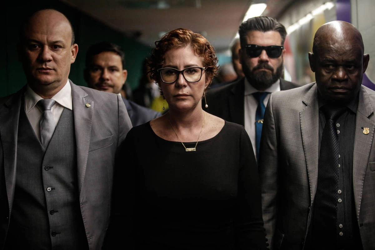 A deputada Carla Zambelli é ré em dois processos no STF