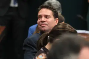Alexandre Ramagem em sessão da Comissão de Constituição e Justiça (Foto: Lula Marques - 30.abr.25/Agência Brasil)