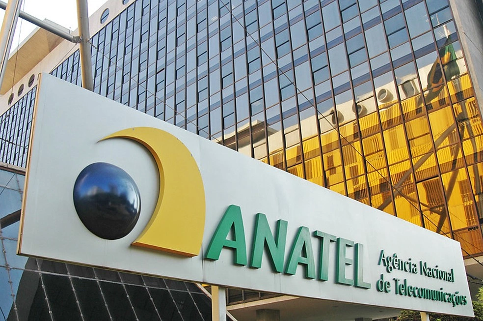 Anatel pede à Justiça retirada dos sites da Amazon e Mercado Livre no Brasil
