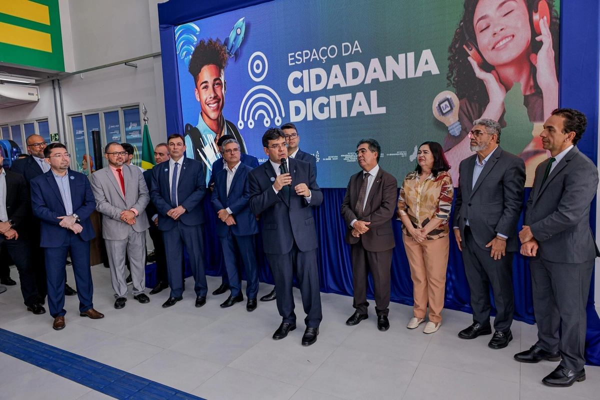 Governador Rafael Fonteles discursa em solenidade de inauguração