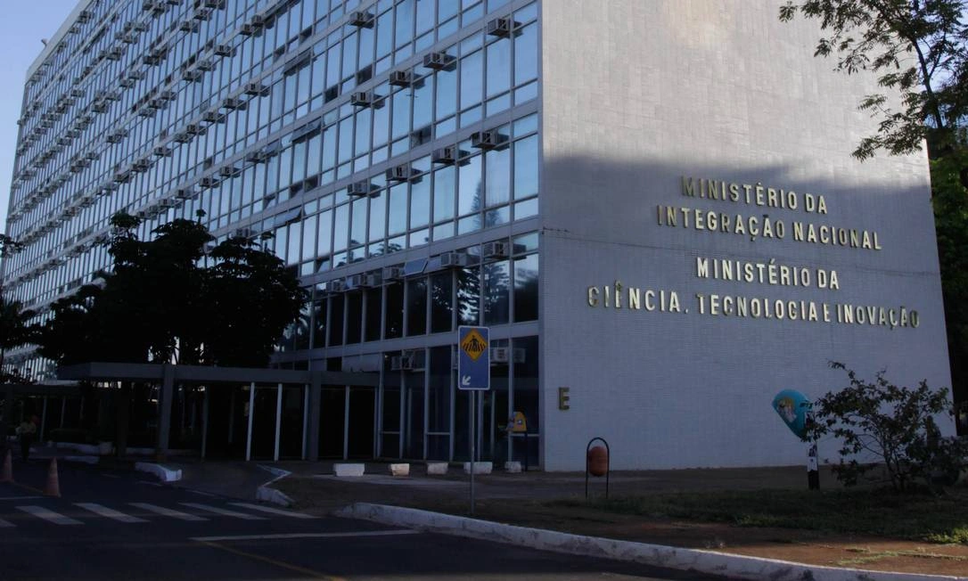 Governo federal abre vagas em curso gratuito de programação para jovens e adultos