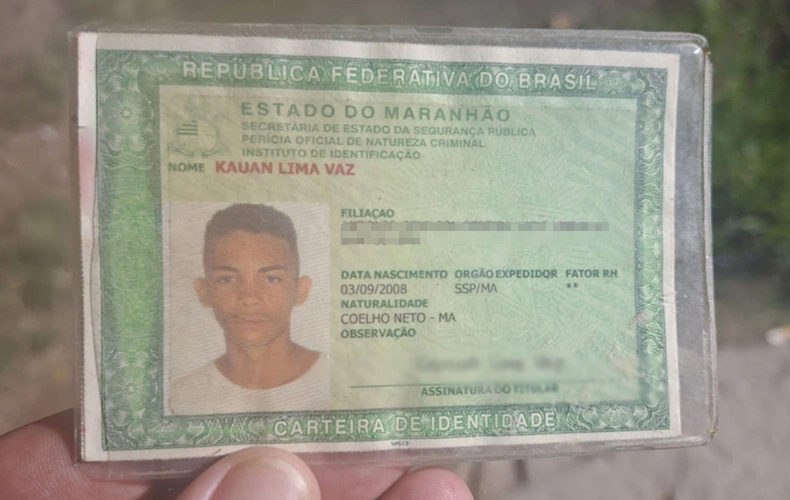 Jovem emboscado