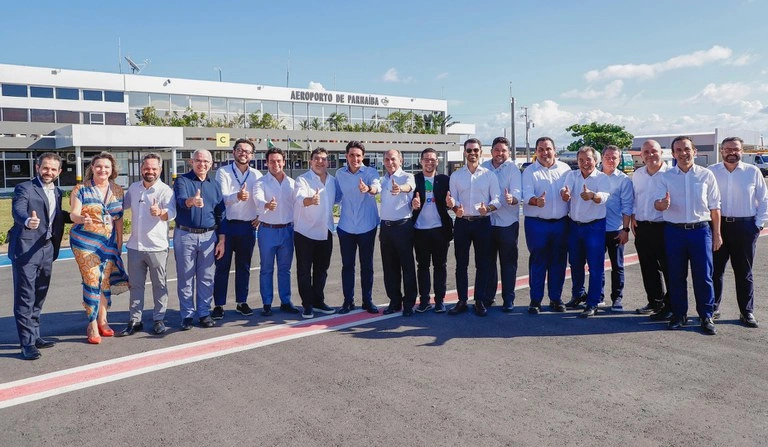 Ministro Sílvio Costa, Governador Rafael Fonteles e comitiva mista