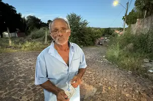 O mato está alto, o lixo se espalha e a situação só piora. Parece que fomos esquecidos pelo poder público. (Foto: Foto: Jailson Rodrigues - Revista 40 Graus)