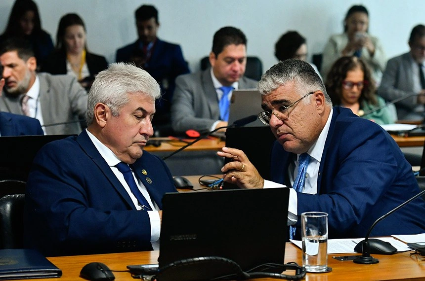 Projeto de Lei Garante Livre Acesso a Praias e Cachoeiras Públicas no Brasil