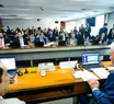 CCJ do Senado aprova fim da reeleição e propõe mandatos únicos de 5 anos