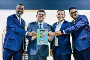 Rafael Fonteles autoriza construção de centro da juventude e reforça políticas públicas com adesão ao plano Juventude Negra Viva (Foto: ASCOM / Governo do Piaui)