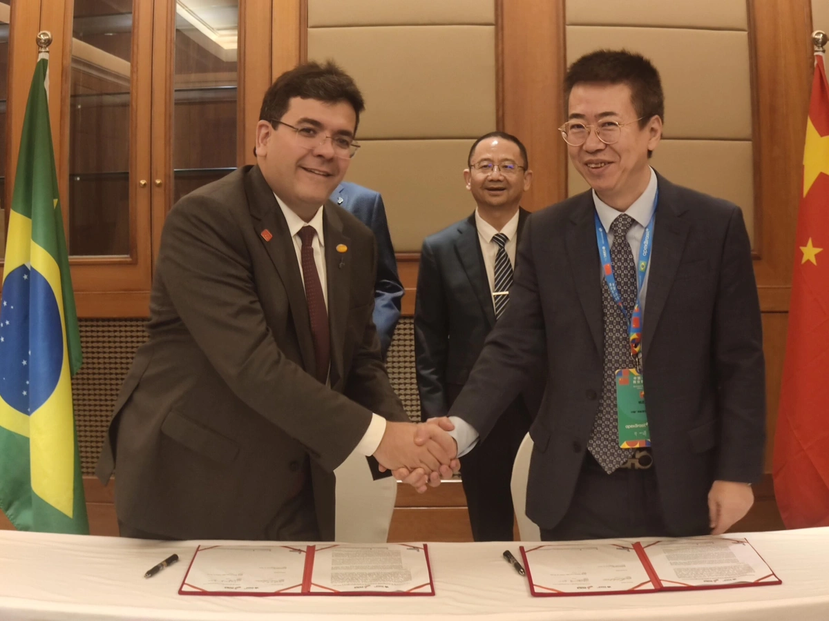Rafael Fonteles e presidente de estatal chinesa